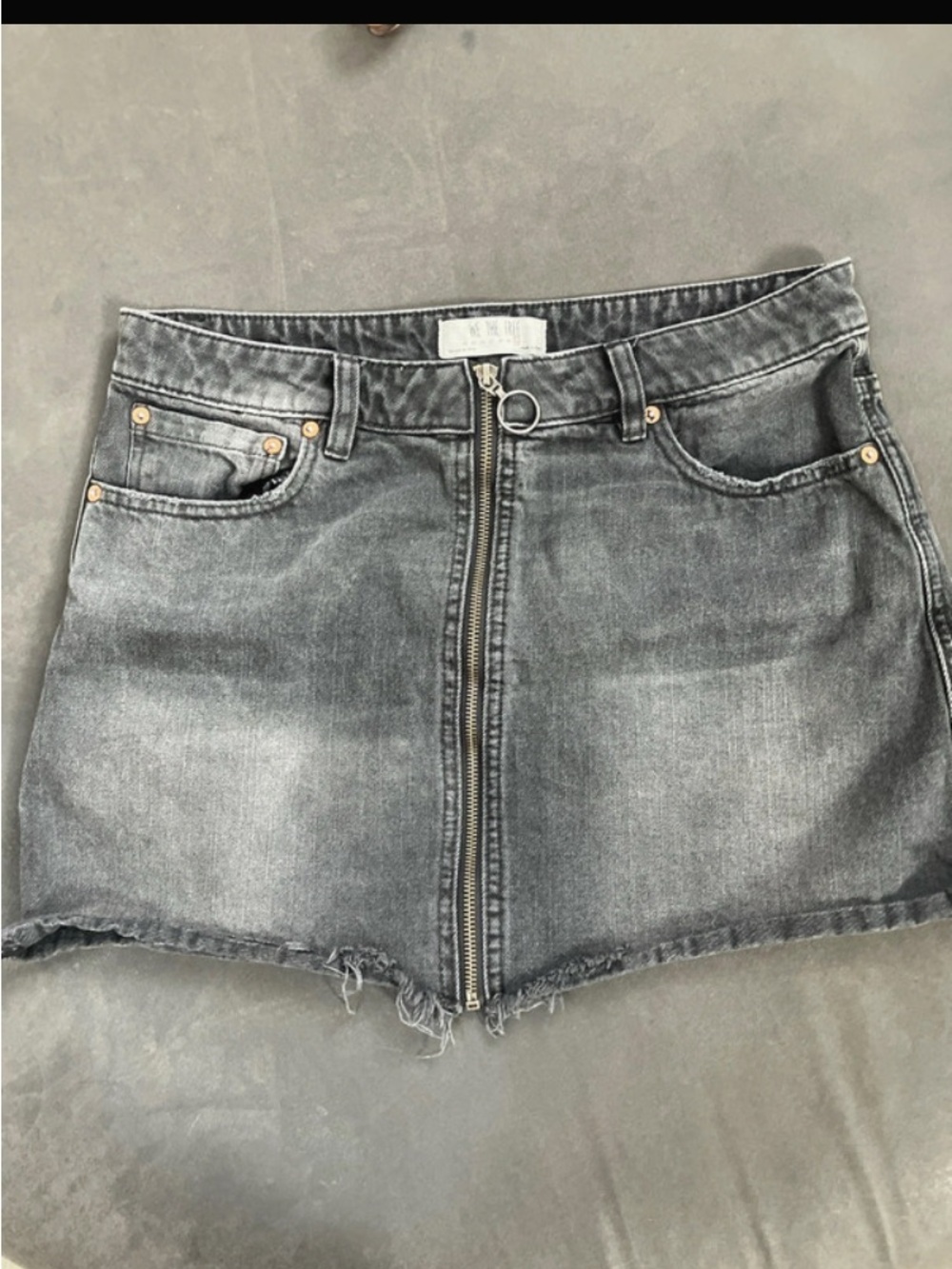 We The Free Free People Zip It Up Black Denim Mini Skirt Size 30 EUC